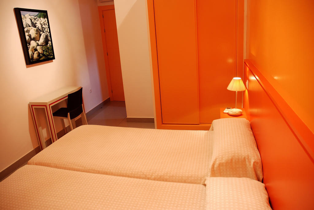 Hostal El Cardenillo Madrigal de la Vera Cameră foto